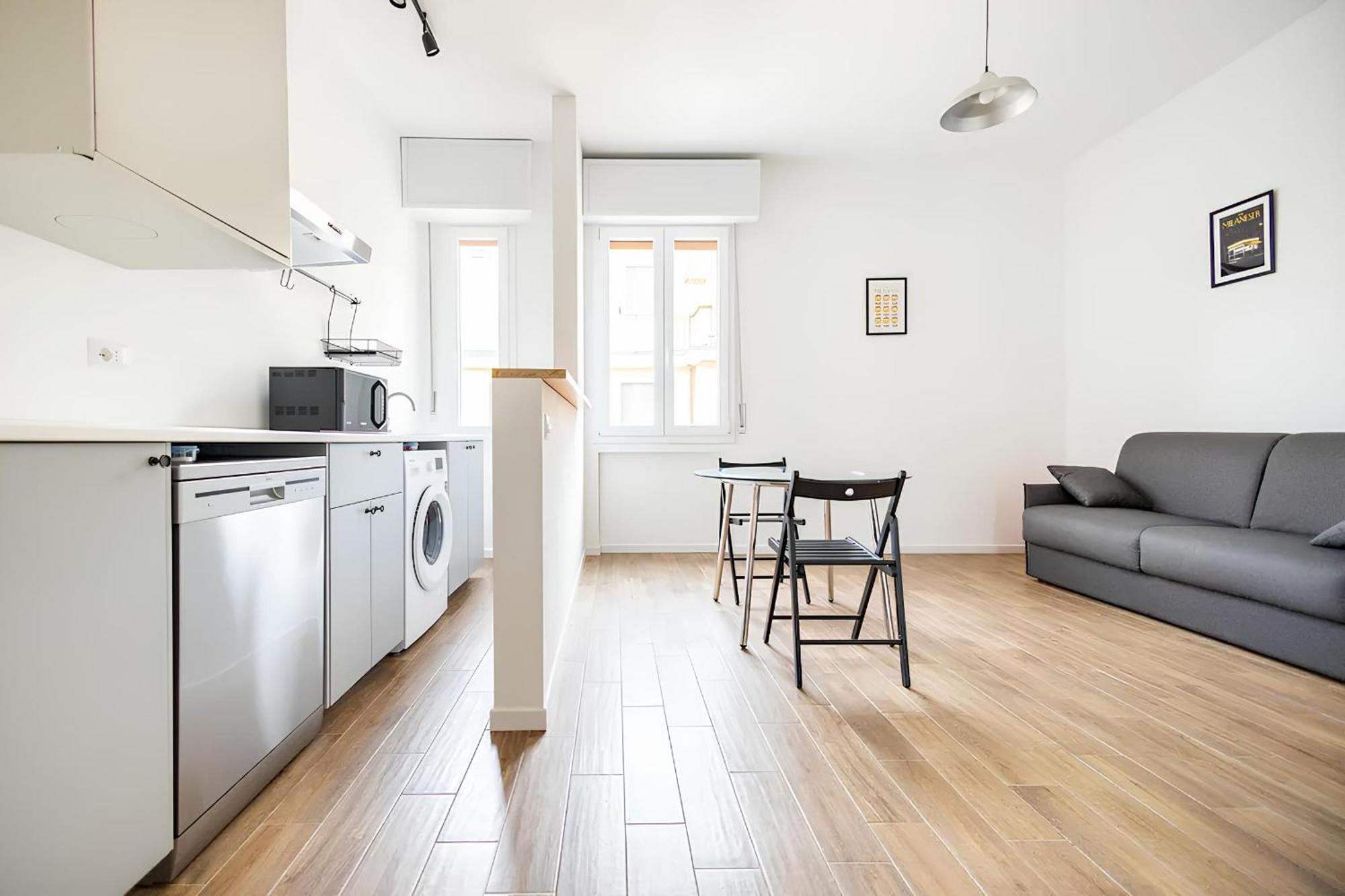 Santa Giulia Suite - 15 Minutes From City Centre Милано Екстериор снимка