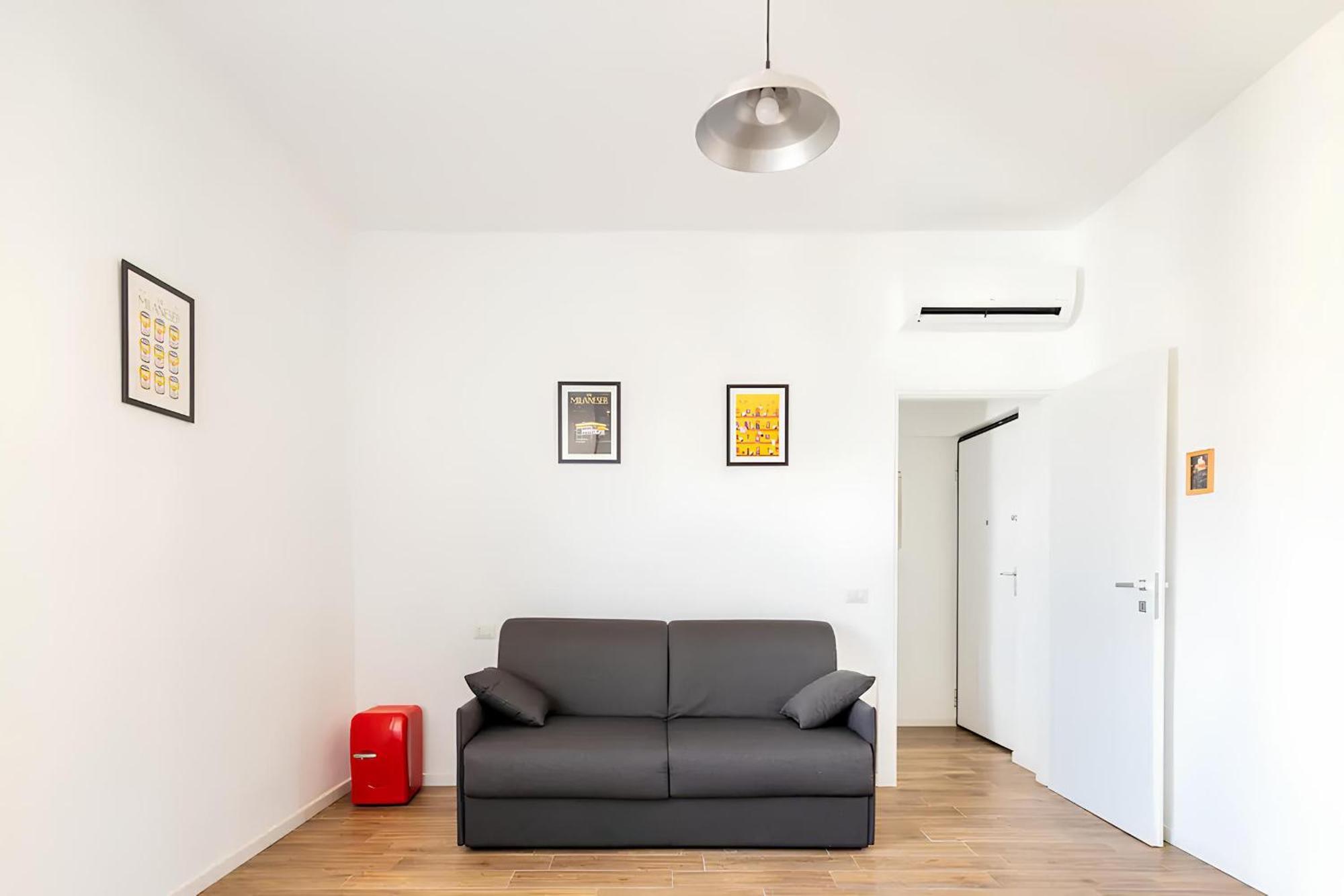 Santa Giulia Suite - 15 Minutes From City Centre Милано Екстериор снимка
